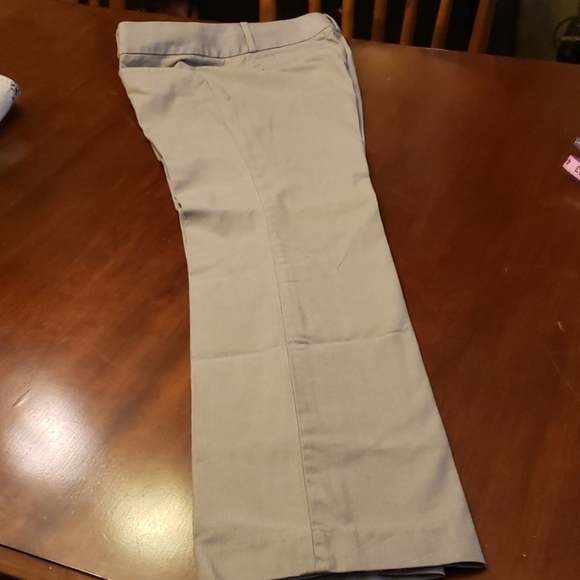 Banana Republic Trousers Tan 9" Mid Rise Cotton EUC 10 Business Attire - Picture 7 of 8